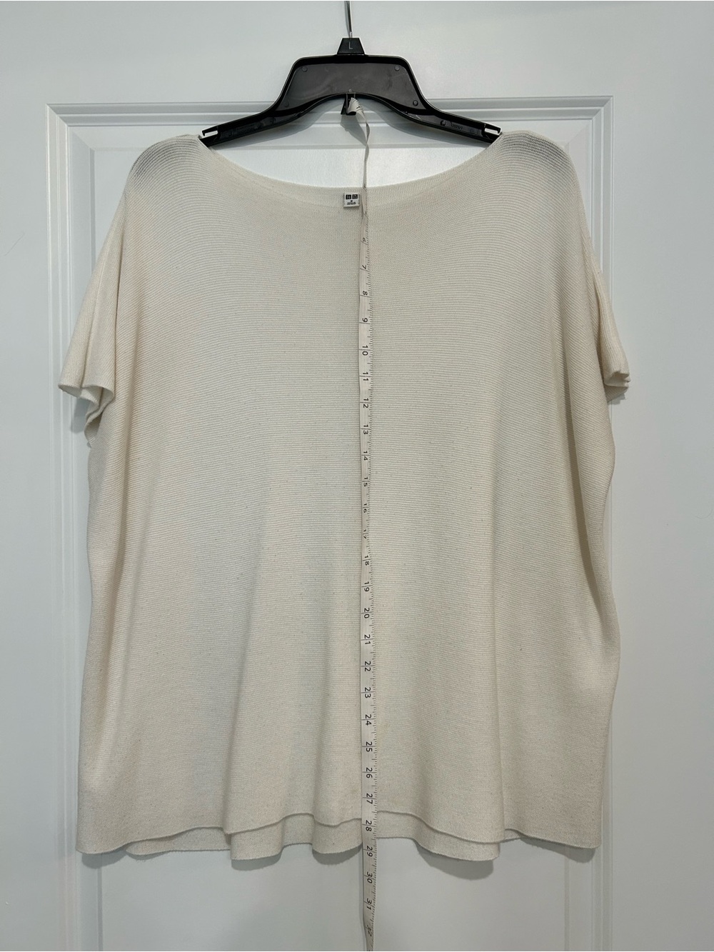 Uniqlo Women’s M Cream Oversized Knit Dolman Sleeve Tunic Top